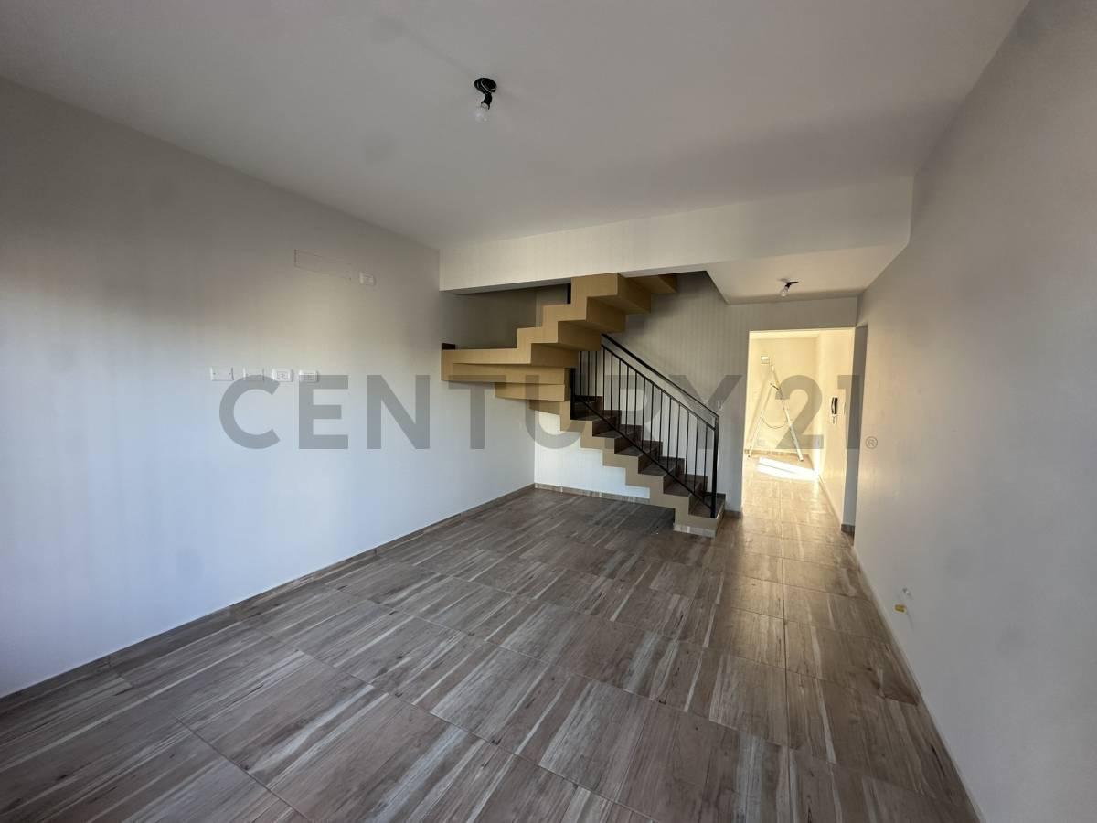 Foto de Duplex a Estrenar de 2 Dormitorios y 2 Baños, a cuadras del alto maipu, imagen 4