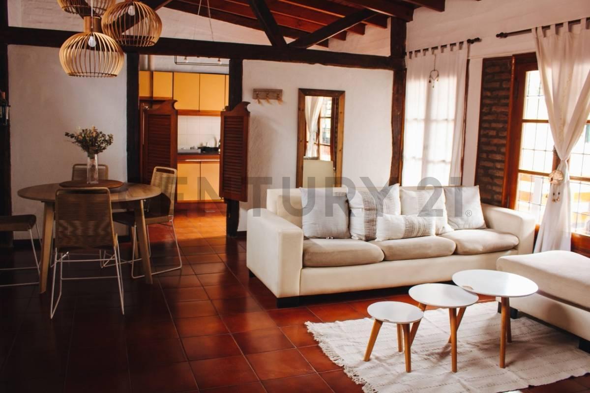 Foto de Venta de Departamento en centro de Mendoza a pasos de Calle Aristides., imagen 1