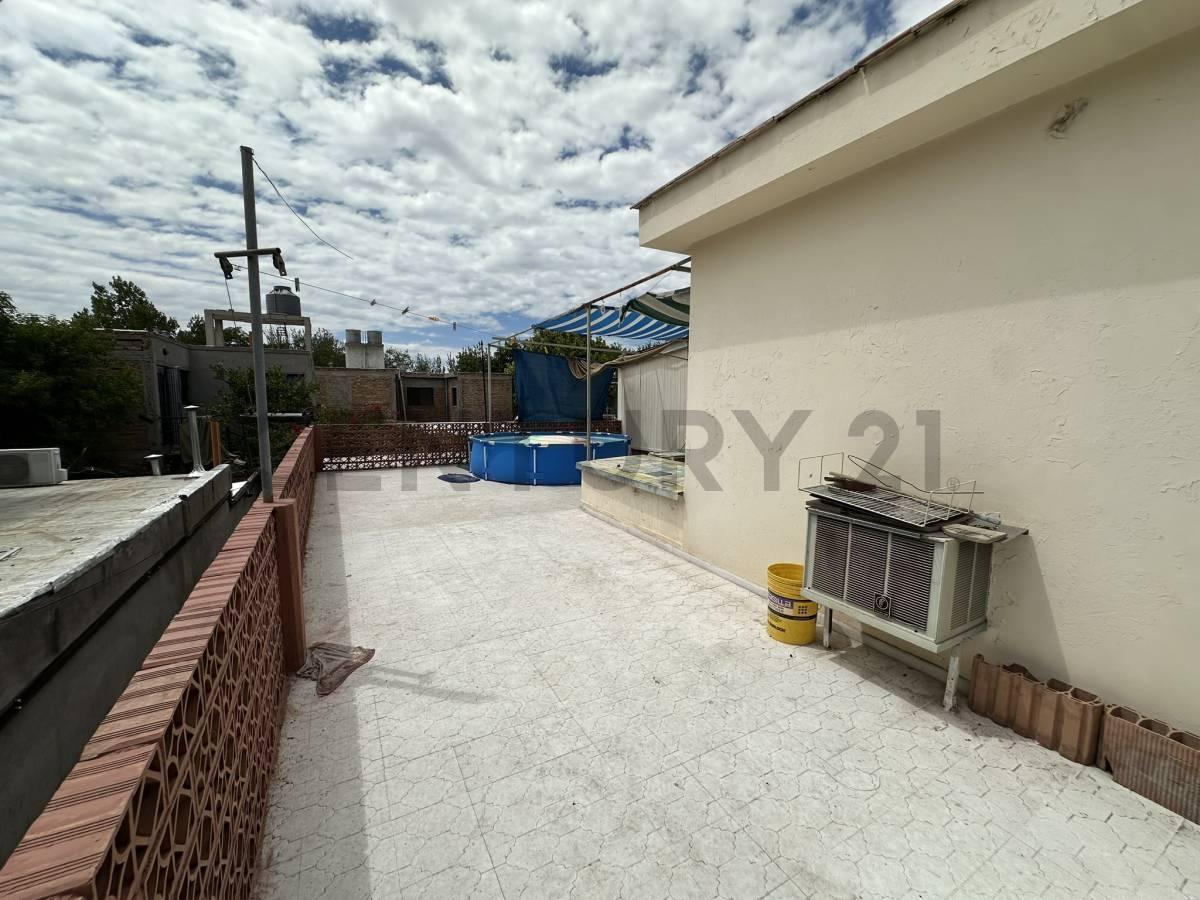 Foto de Casa de 3 Dormitorios y calefaccion central – A 2 Cuadra de la Sexta, imagen 4