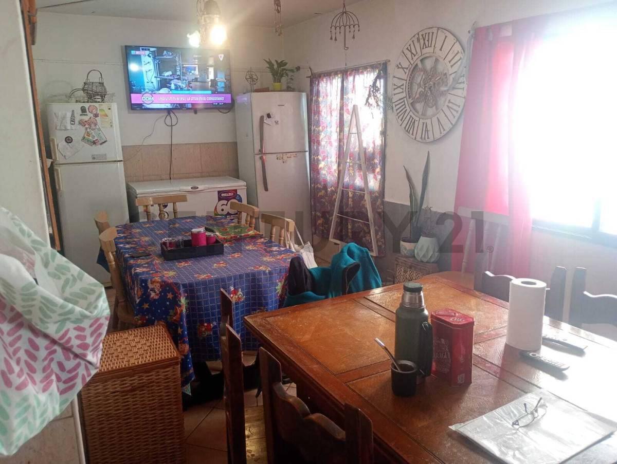 Foto de CASA DE MATERIAL EN VENTA (GODOY CRUZ), imagen 4
