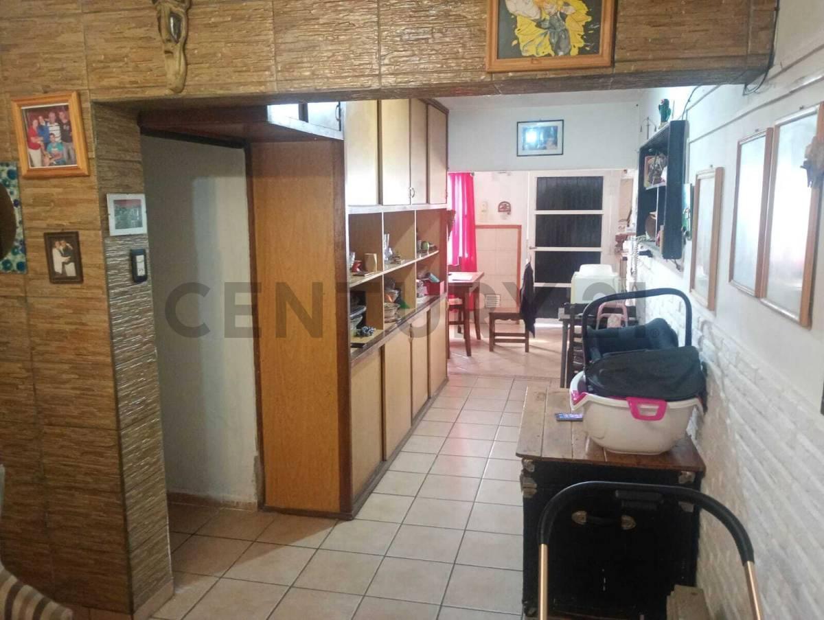 Foto de CASA DE MATERIAL EN VENTA (GODOY CRUZ), imagen 3