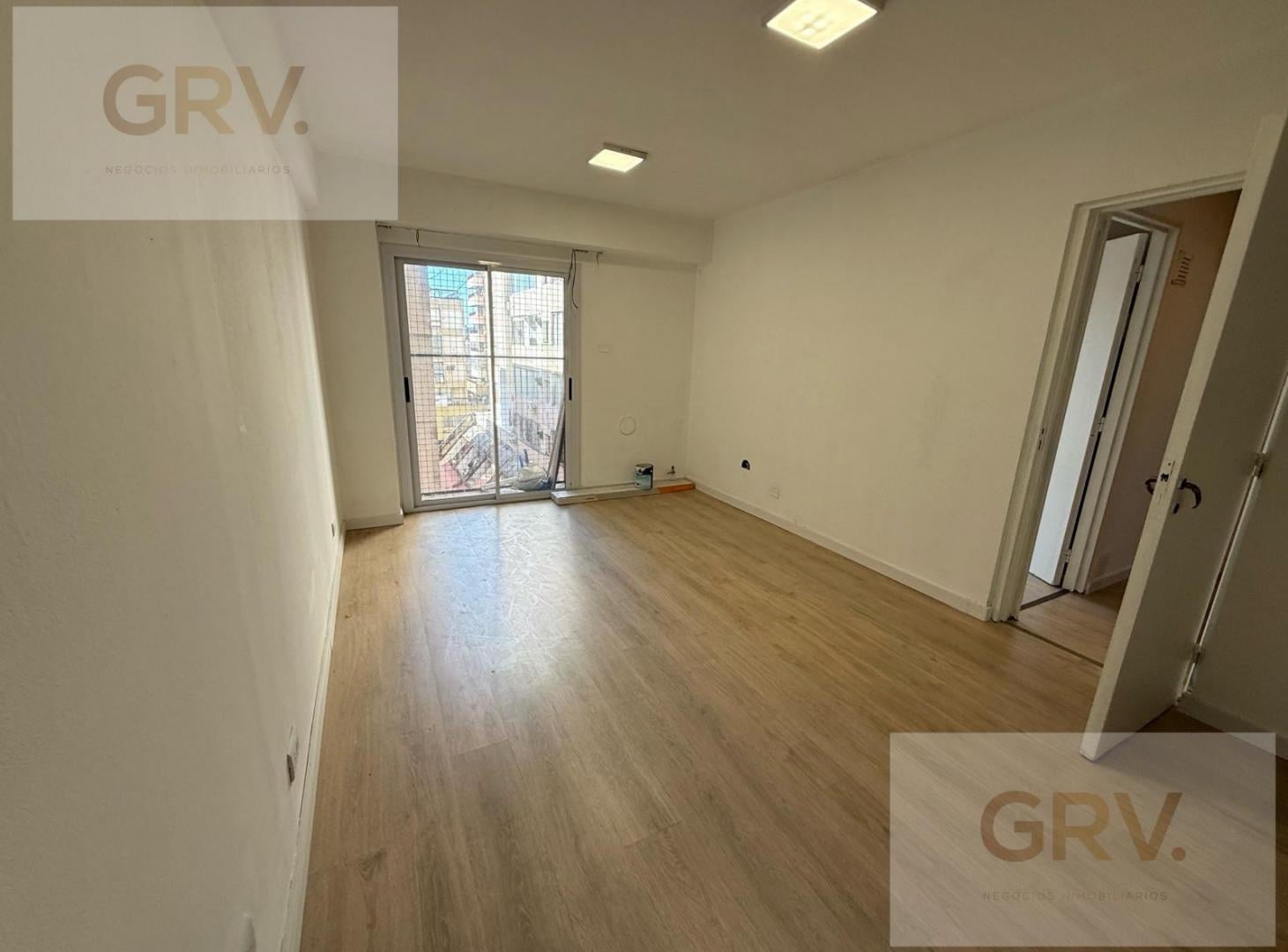Foto de Venta Departamento 1 Dormitorio con Cochera – Belgrano al 50 – Apto, imagen 4