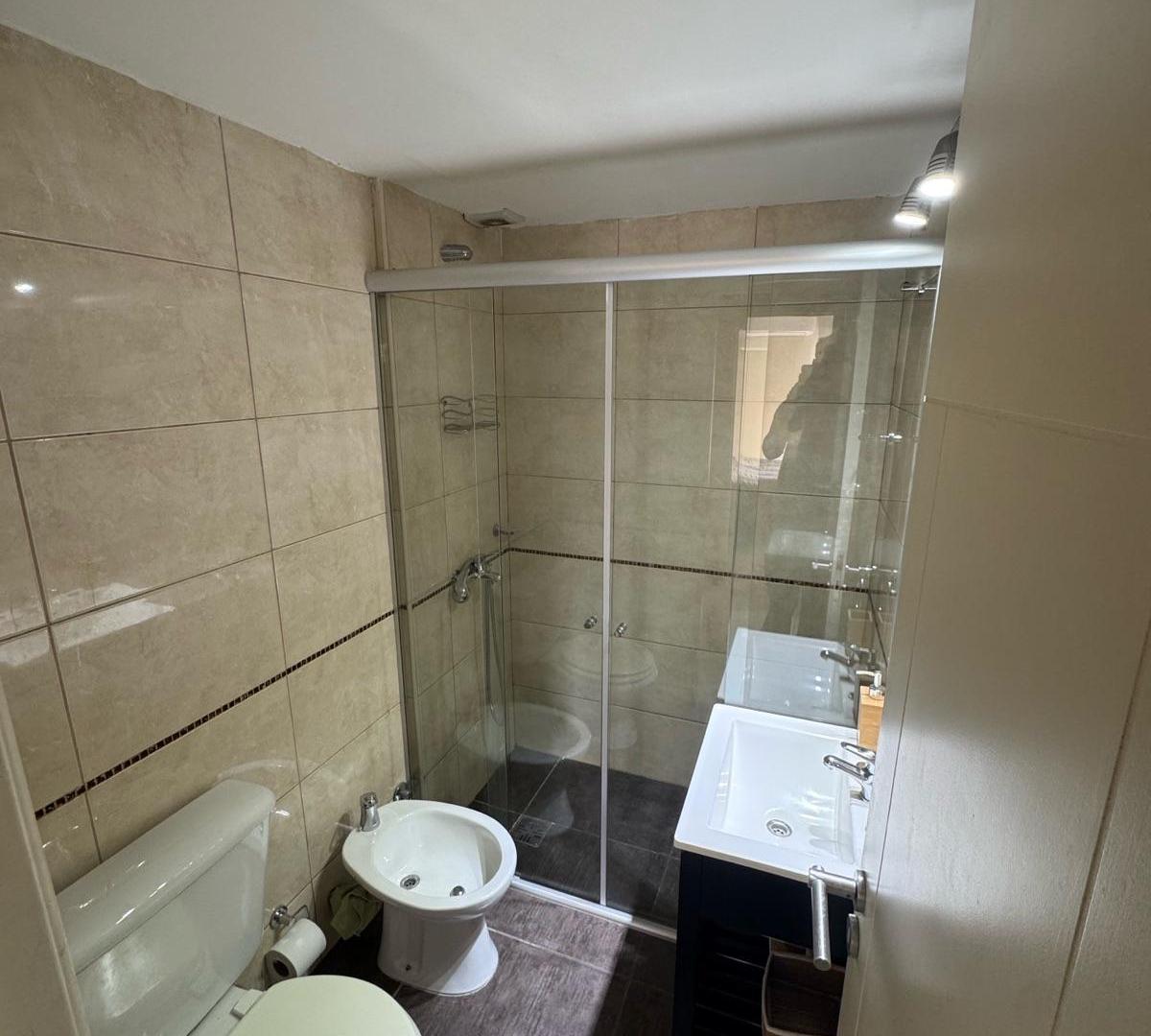 Foto de Departamento Amoblado 1 Dormitorio | General Paz | Balcón | Pileta, imagen 2