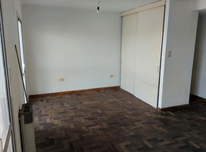 DEPTO tipo loft, balcón vista al parque,1 habitación, 1 baño 3