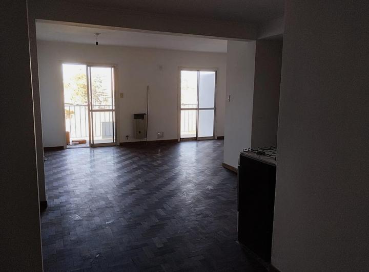 DEPTO tipo loft, balcón vista al parque,1 habitación, 1 baño 4