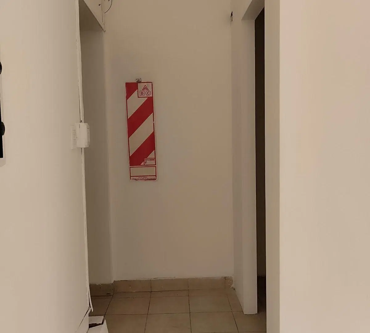 Local Rafael Nuñez 5741, EXCELENTE UBICACION-ZONA COMERCIAL 4