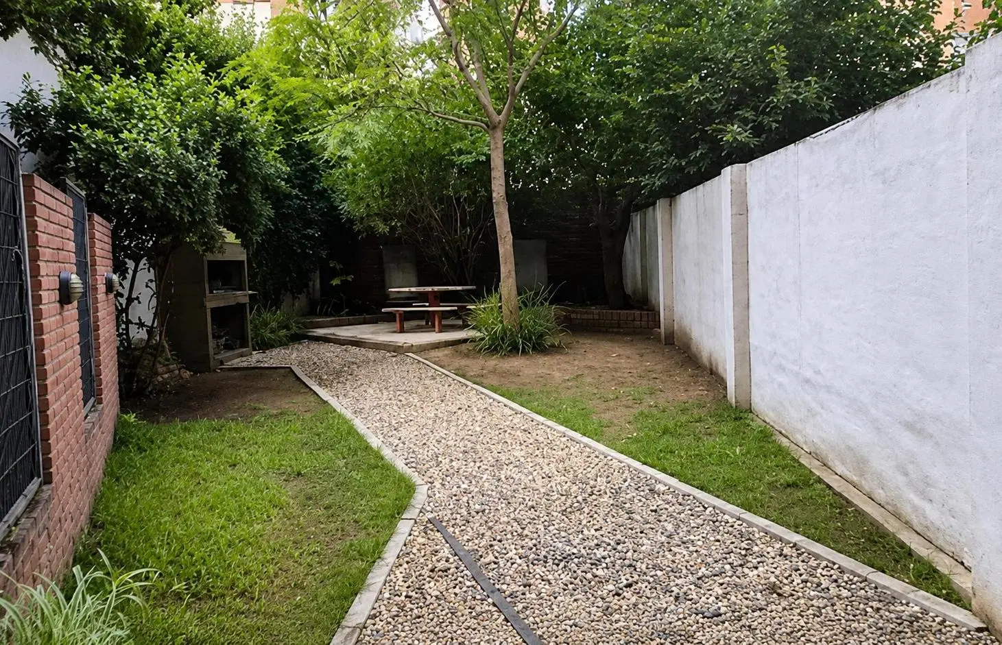 Depto 1 Dormitorio-edificio con patio C/ Asador – Rondeau 370, Nueva Córdoba 8