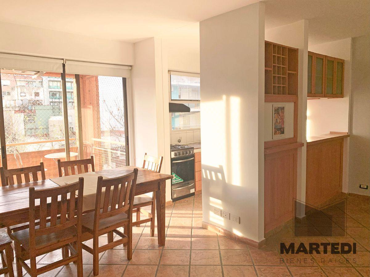 Foto de Alquiler de Amplio 2 ambientes con Balcón y cochera, imagen 4