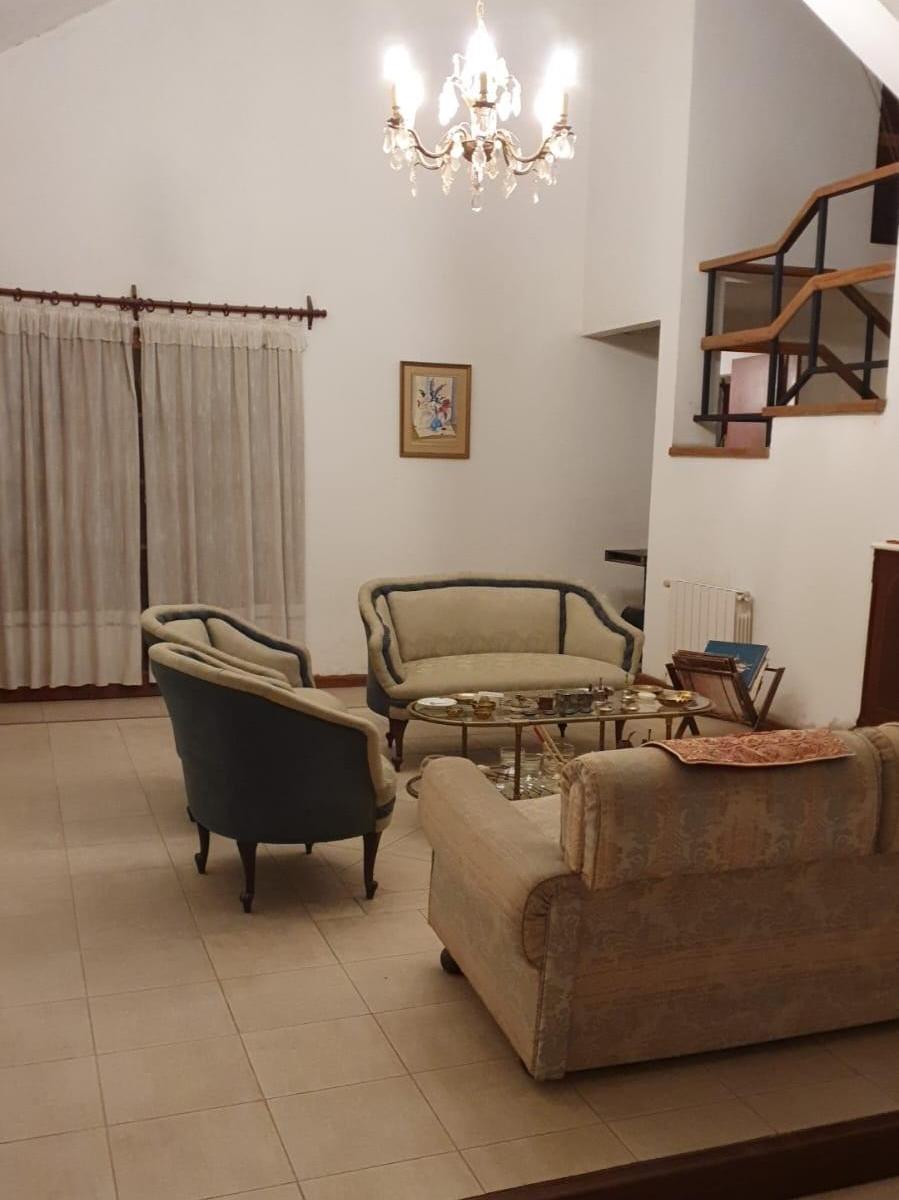 Villa Dolores - Imponente Casa en Venta 2