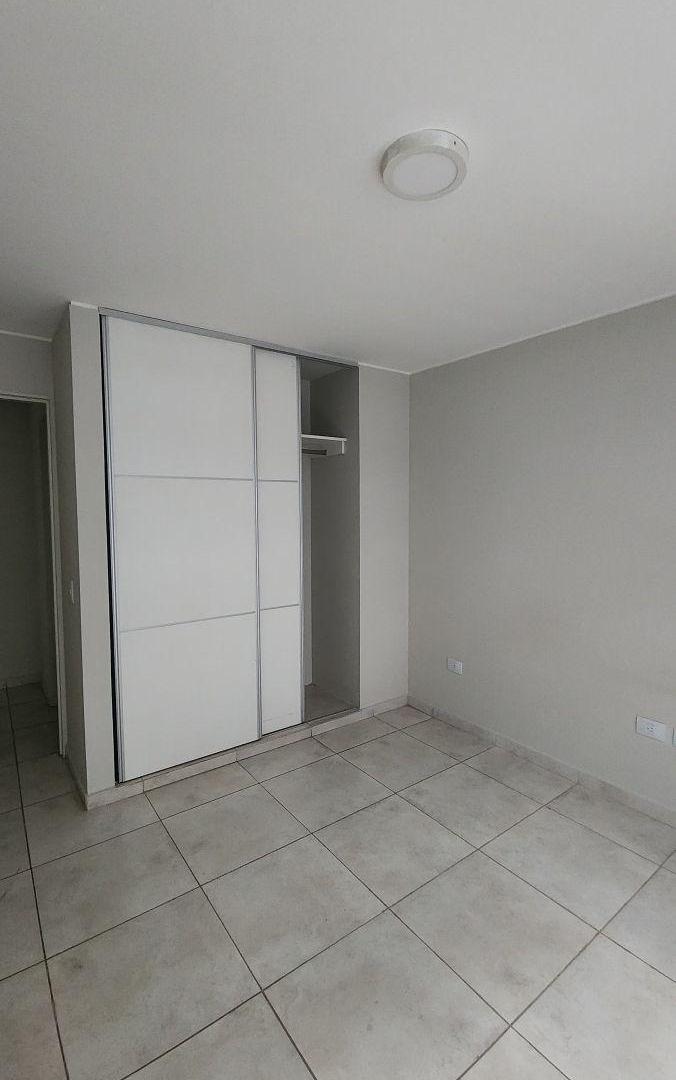 Foto de Departamento con 1 Dormitorio en Alquiler en General Pueyrredón, imagen 5