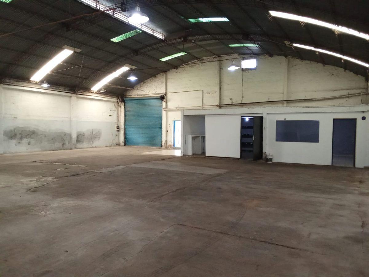 Foto de Excelente Nave industrial con oficinas., imagen 3
