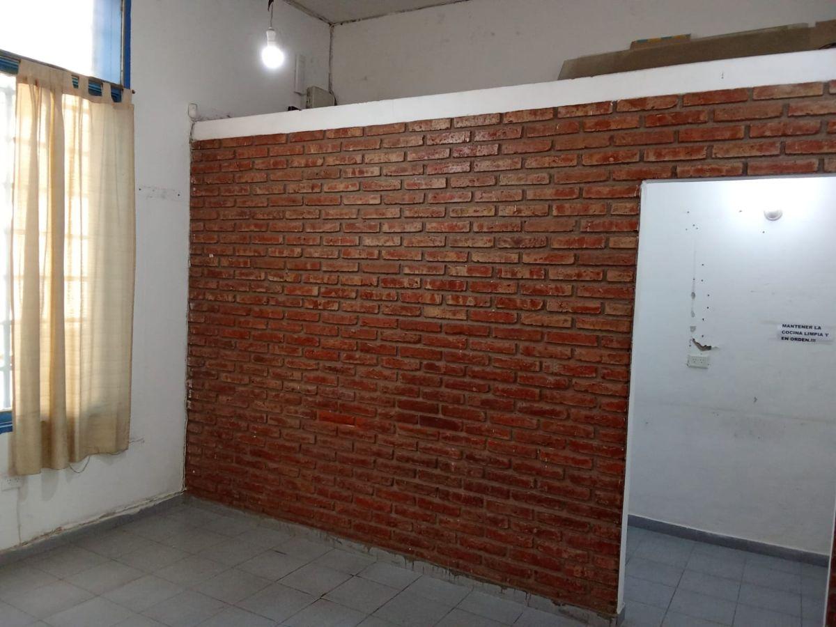 Foto de Excelente Nave industrial con oficinas., imagen 4