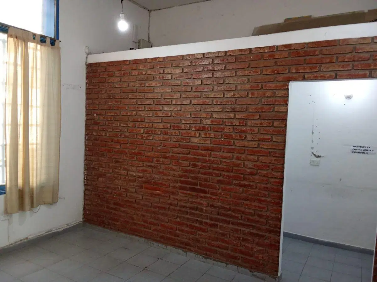 Excelente Nave industrial con oficinas. 4