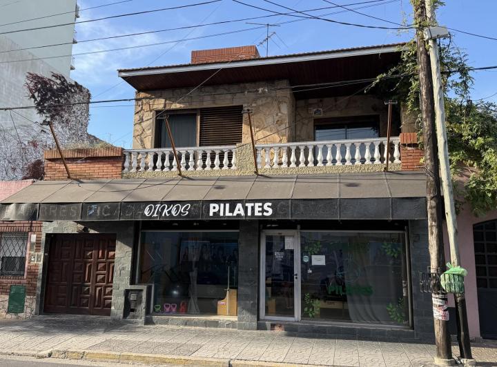 Local en Berazategui 5