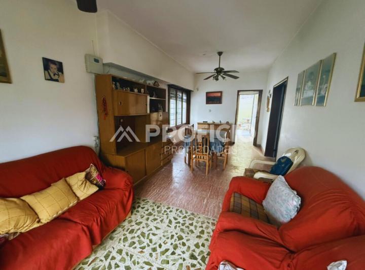 Casa en Berazategui 2