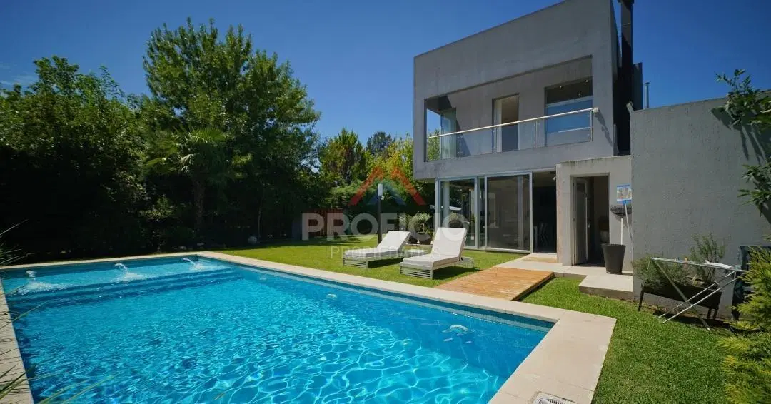 Casa en Village Del Parque 5