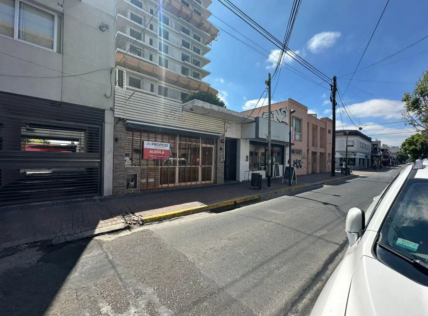 Local en Berazategui 3