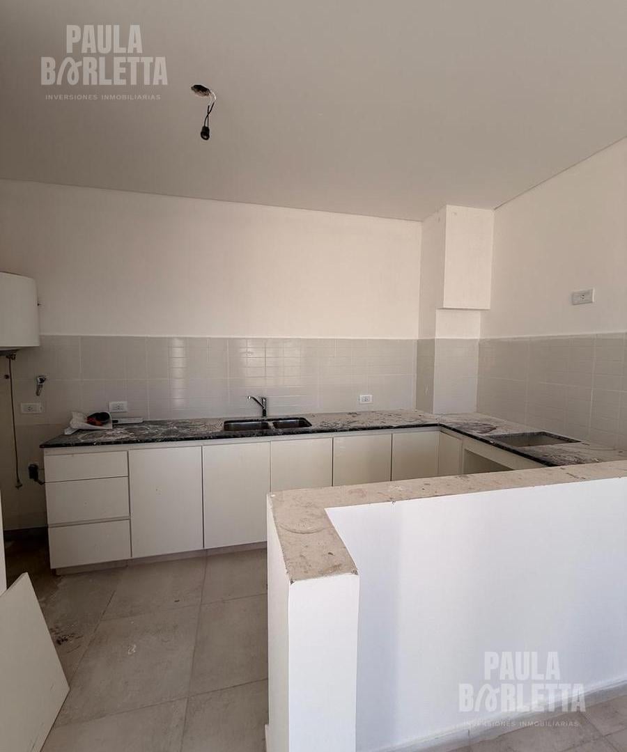 Foto de Departamento de un dormitorio con terraza propia en venta, Castelli, imagen 4