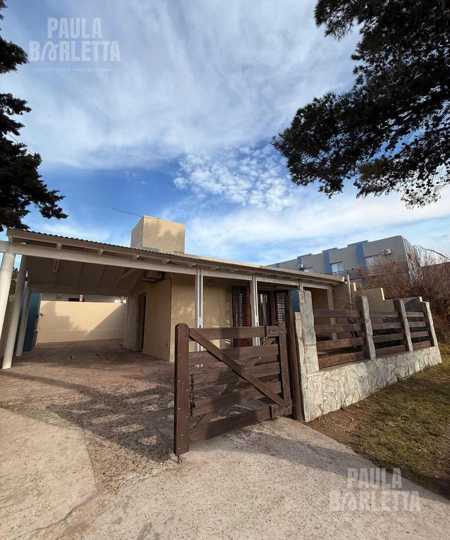 Foto de Casa en venta , Monte Hermos, a mts del Mar., imagen 1