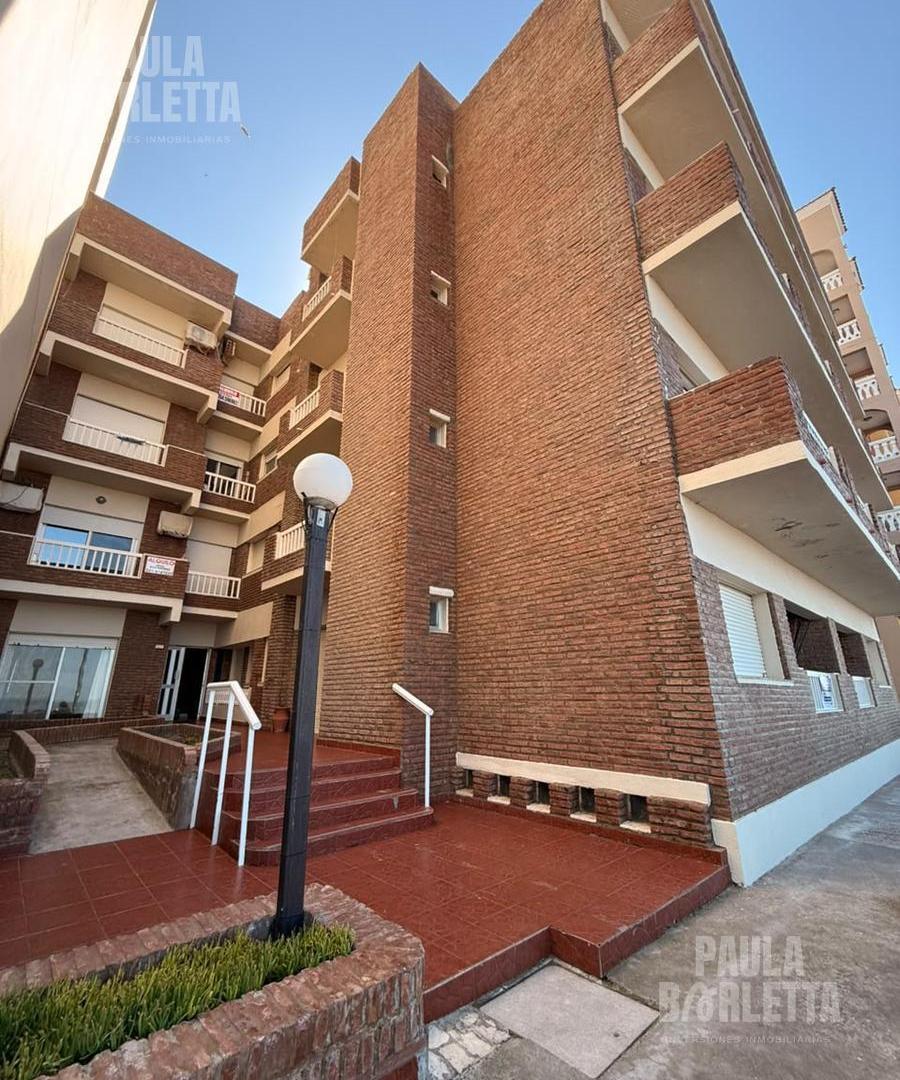 Foto de DEPARTAMENTO EN VENTA, MONTE HERMOSO, UN DORMITORIO, FRENTE AL MAR., imagen 4