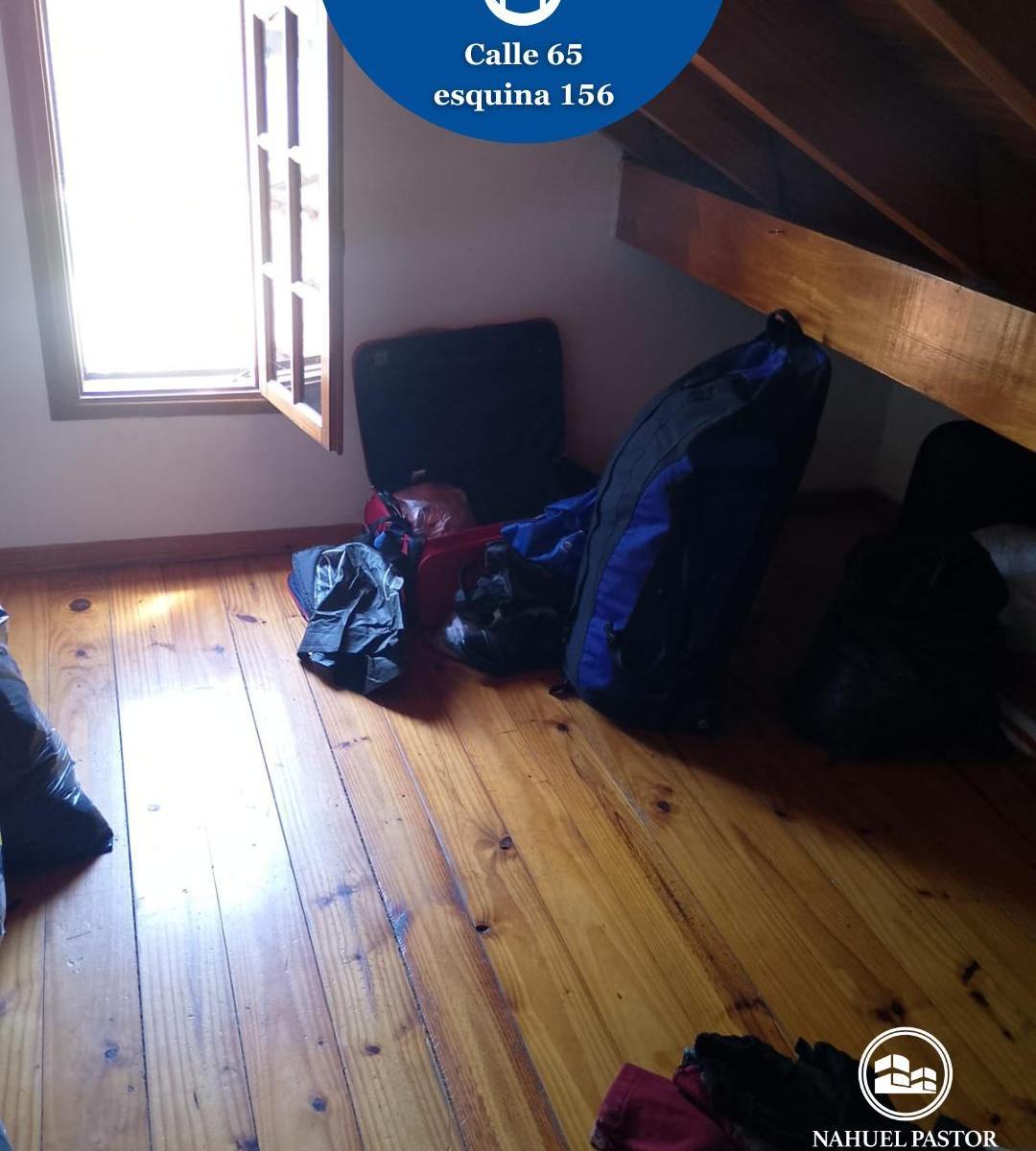 Foto de Venta Casa, 4 dormitorios, pileta, Los Hornos, imagen 2