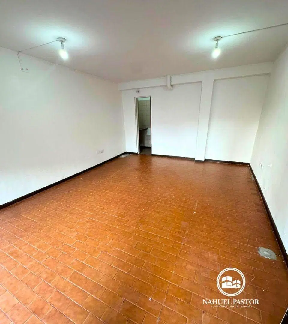 Local comercial en alquiler, Casco Urbano de La Plata 2