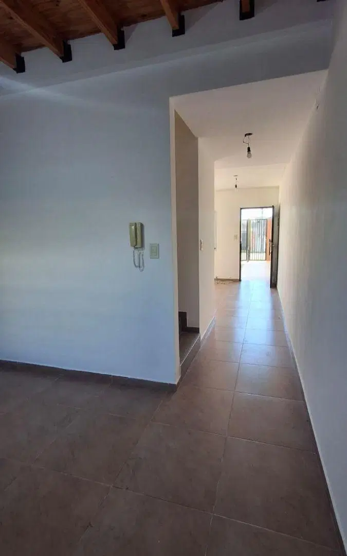 Alquiler dúplex 2 dormitorios con parrilla y cochera, San Carlos 8