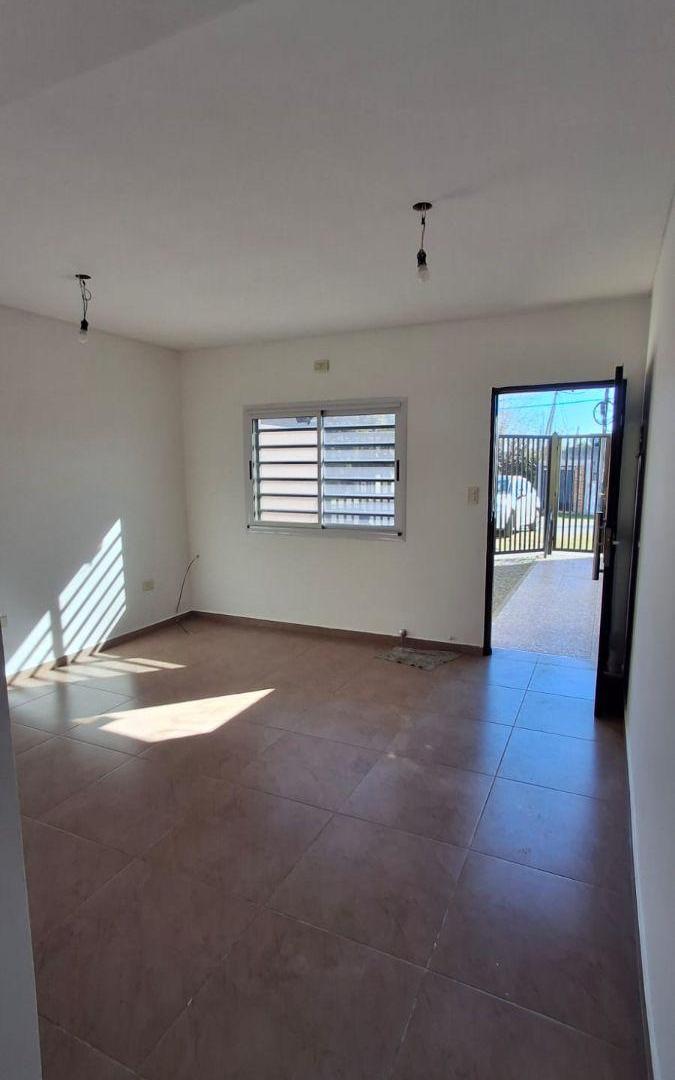 Foto de Alquiler dúplex 2 dormitorios con parrilla y cochera, San Carlos, imagen 2