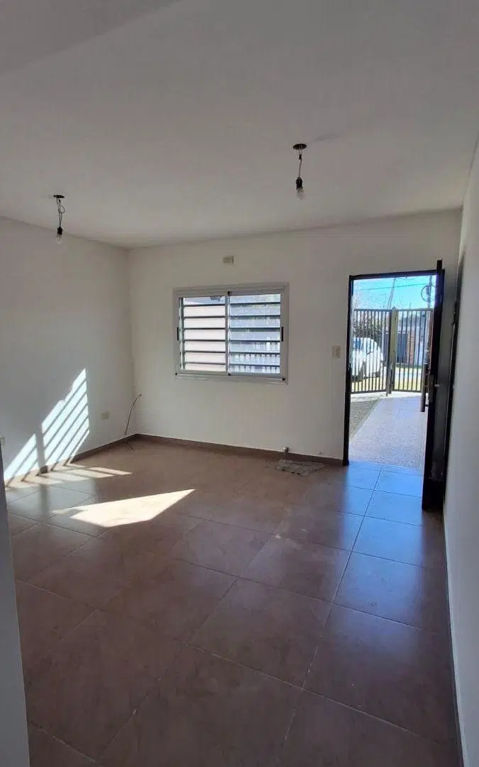 Alquiler dúplex 2 dormitorios con parrilla y cochera, San Carlos 2