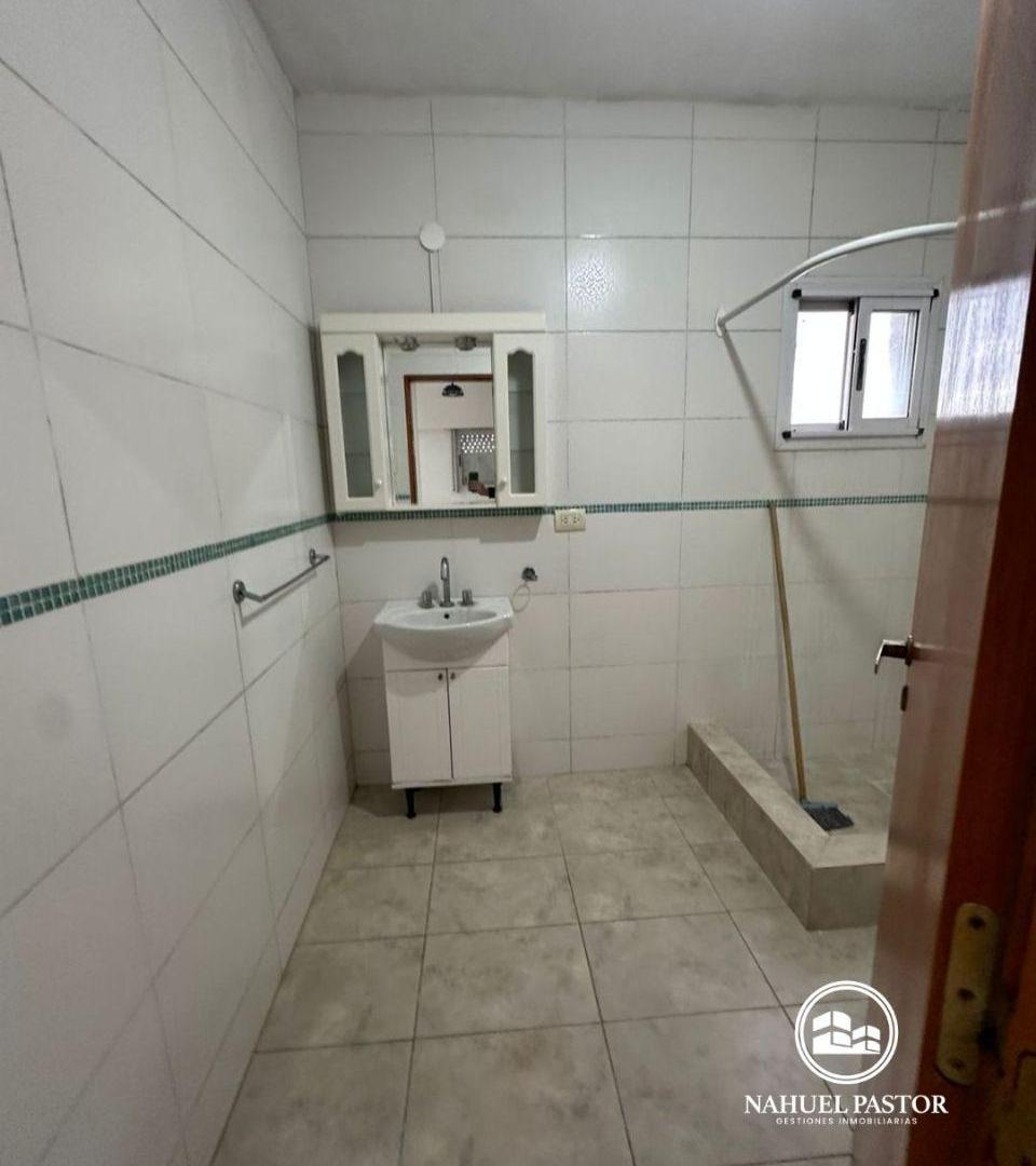 Foto de Alquiler departamento 2 dormitorios en planta alta, imagen 2