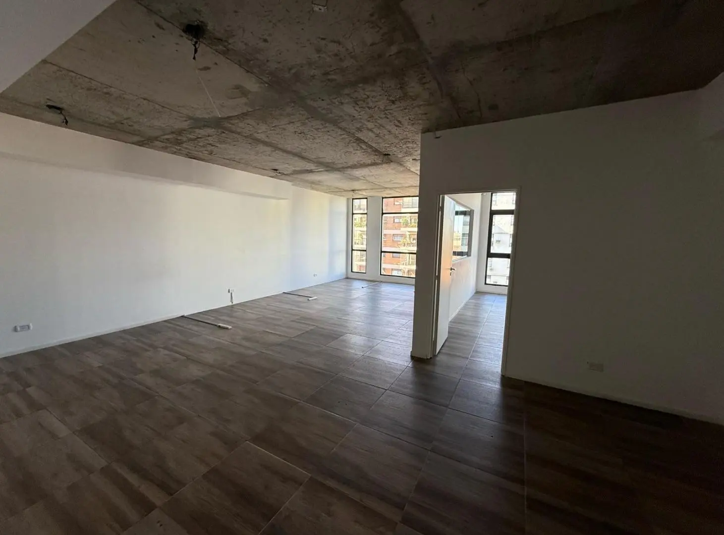 Alquiler o venta de amplia Oficina con seguridad 24hs - Palermo 1