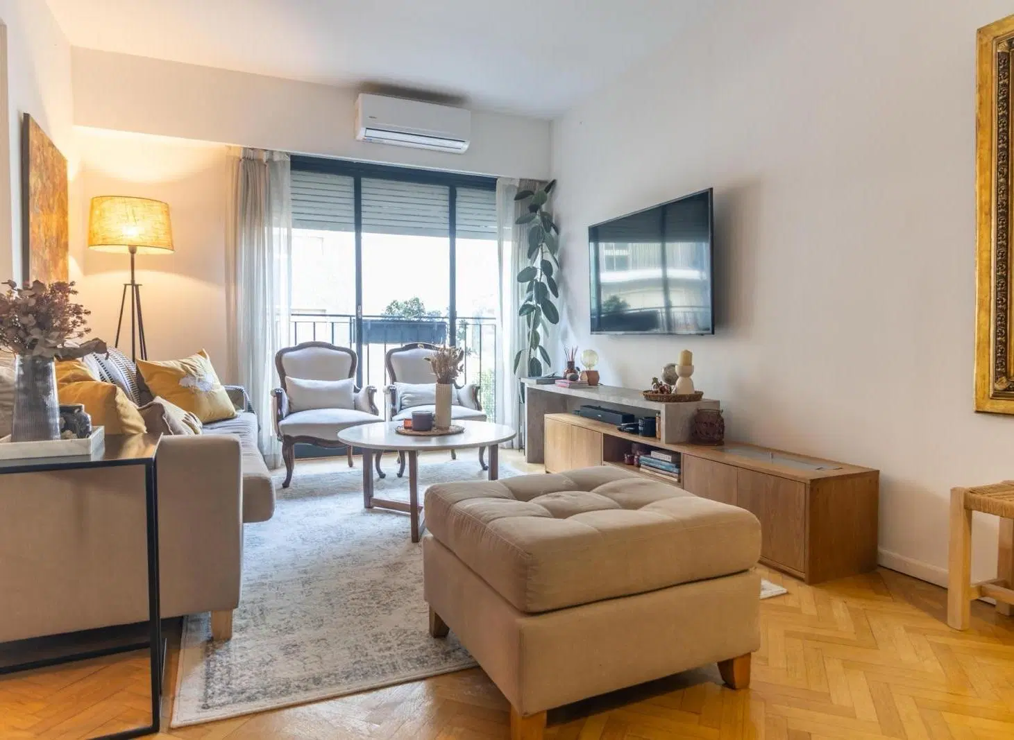 Venta de departamento 4 ambientes muy luminoso- Recoleta 1