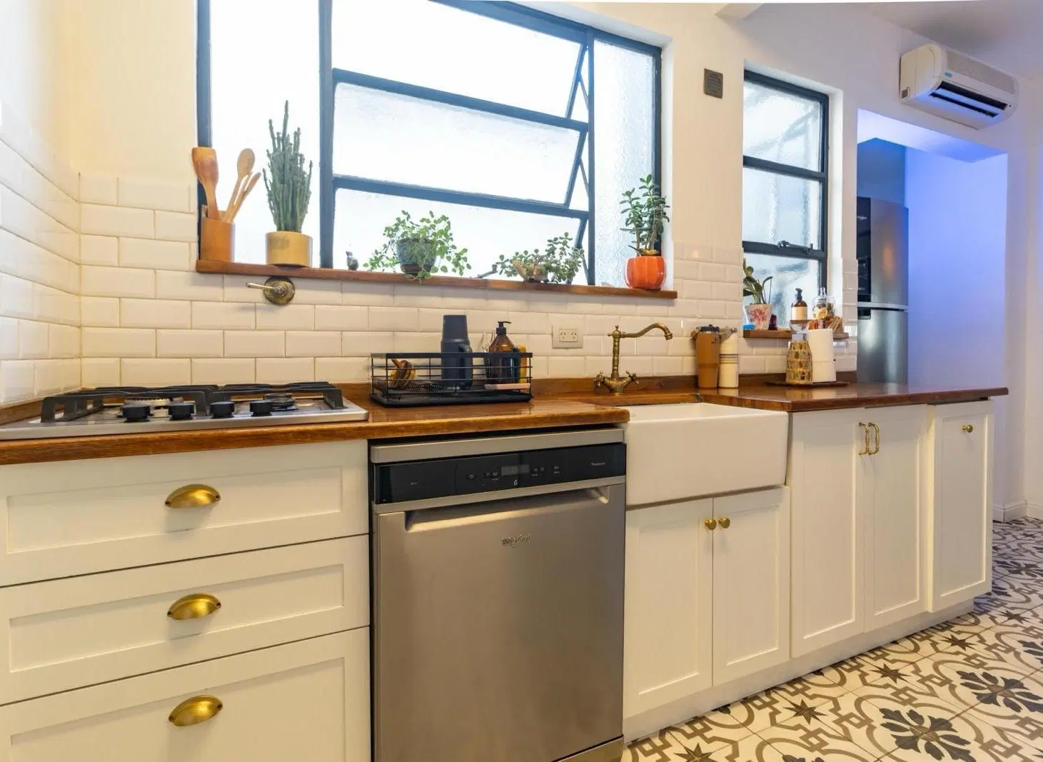Venta de departamento 4 ambientes muy luminoso- Recoleta 5