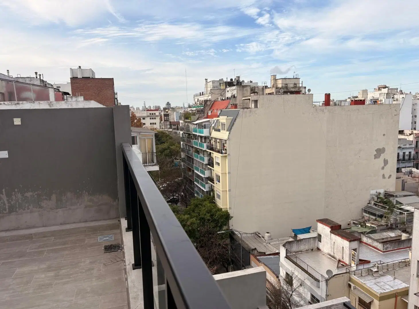 Venta Departamento 3 ambientes dormitorio en suite  terraza propia Almagro 7