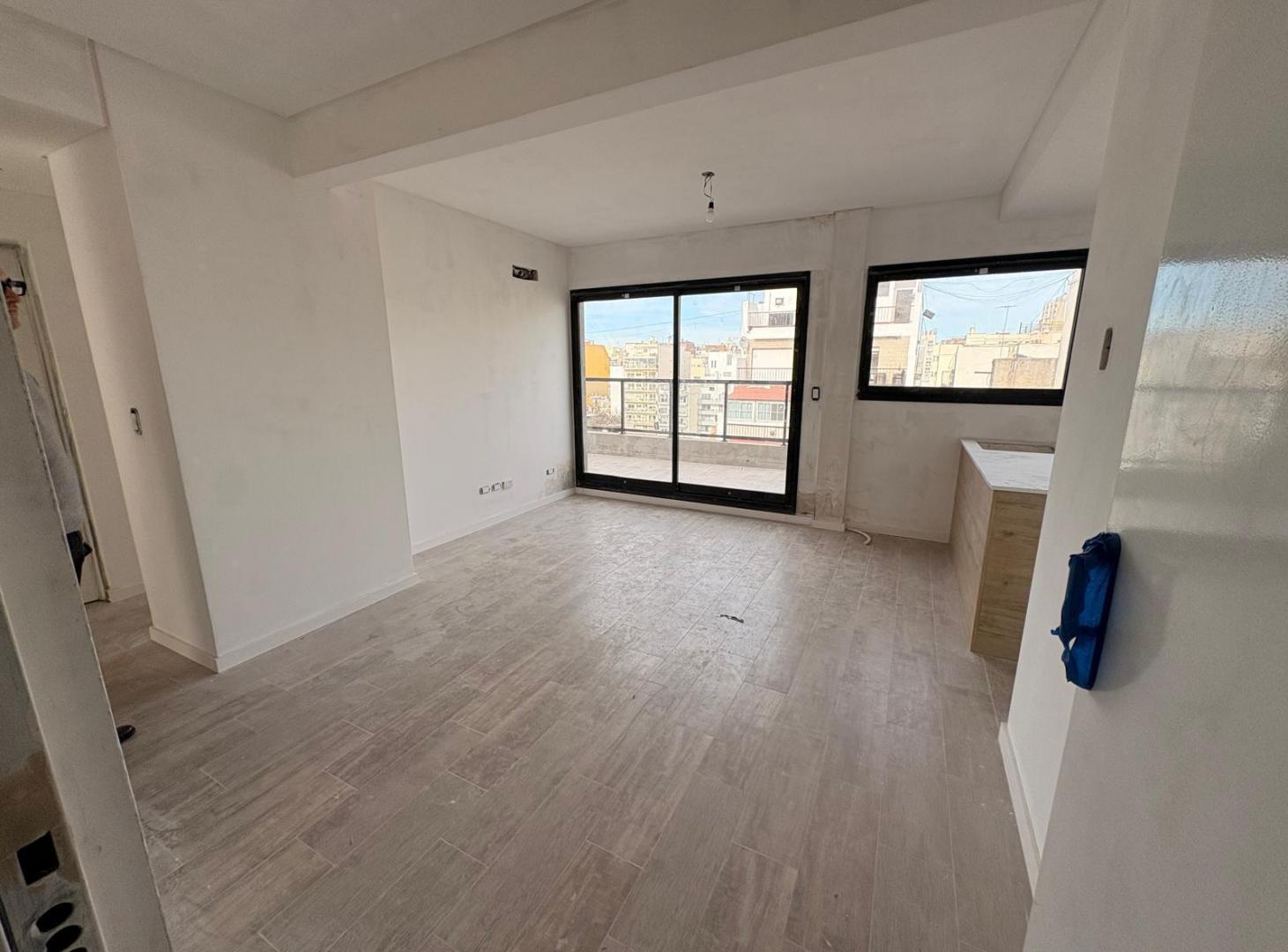 Venta Departamento 3 ambientes dormitorio en suite terraza propia Almagro