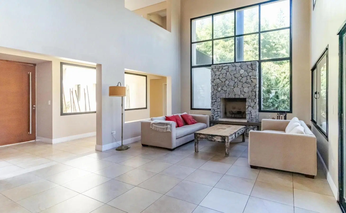 Venta de Casa con Quincho y Pileta en Praderas Golf Club 5