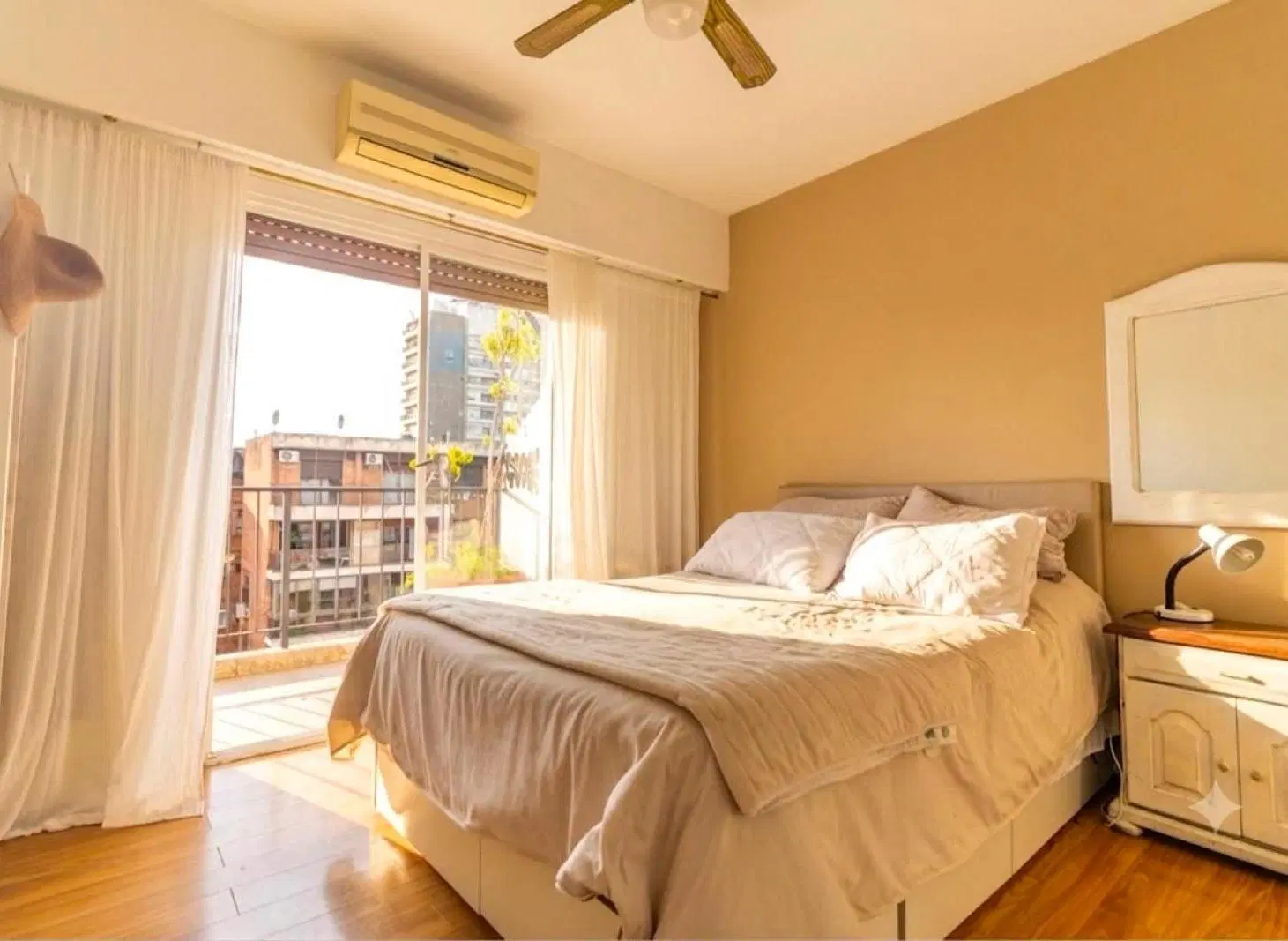 Venta Departamento 4 ambientes con cochera en Belgrano R 5