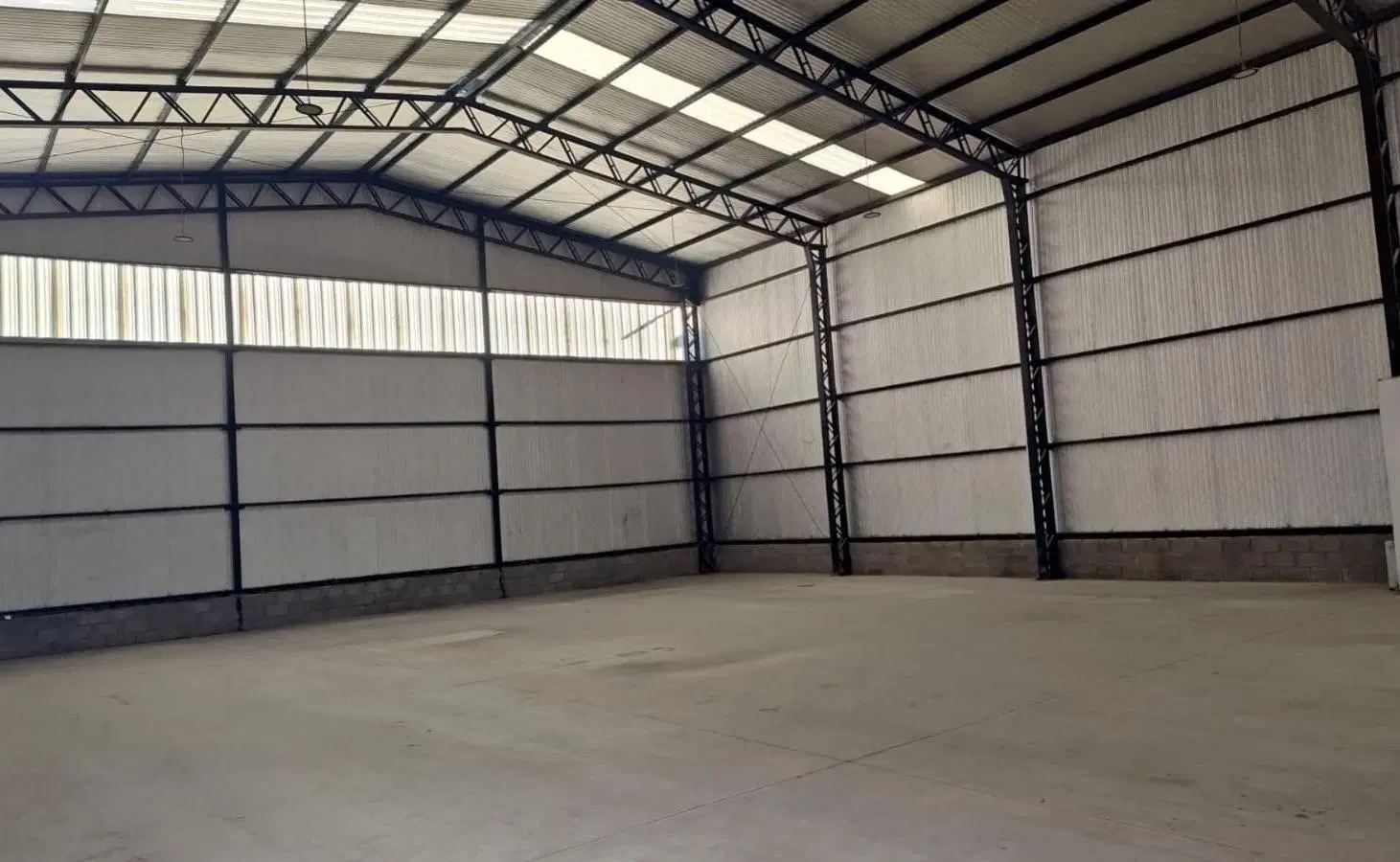 alquiler de Nave Industrial - Moreno 1