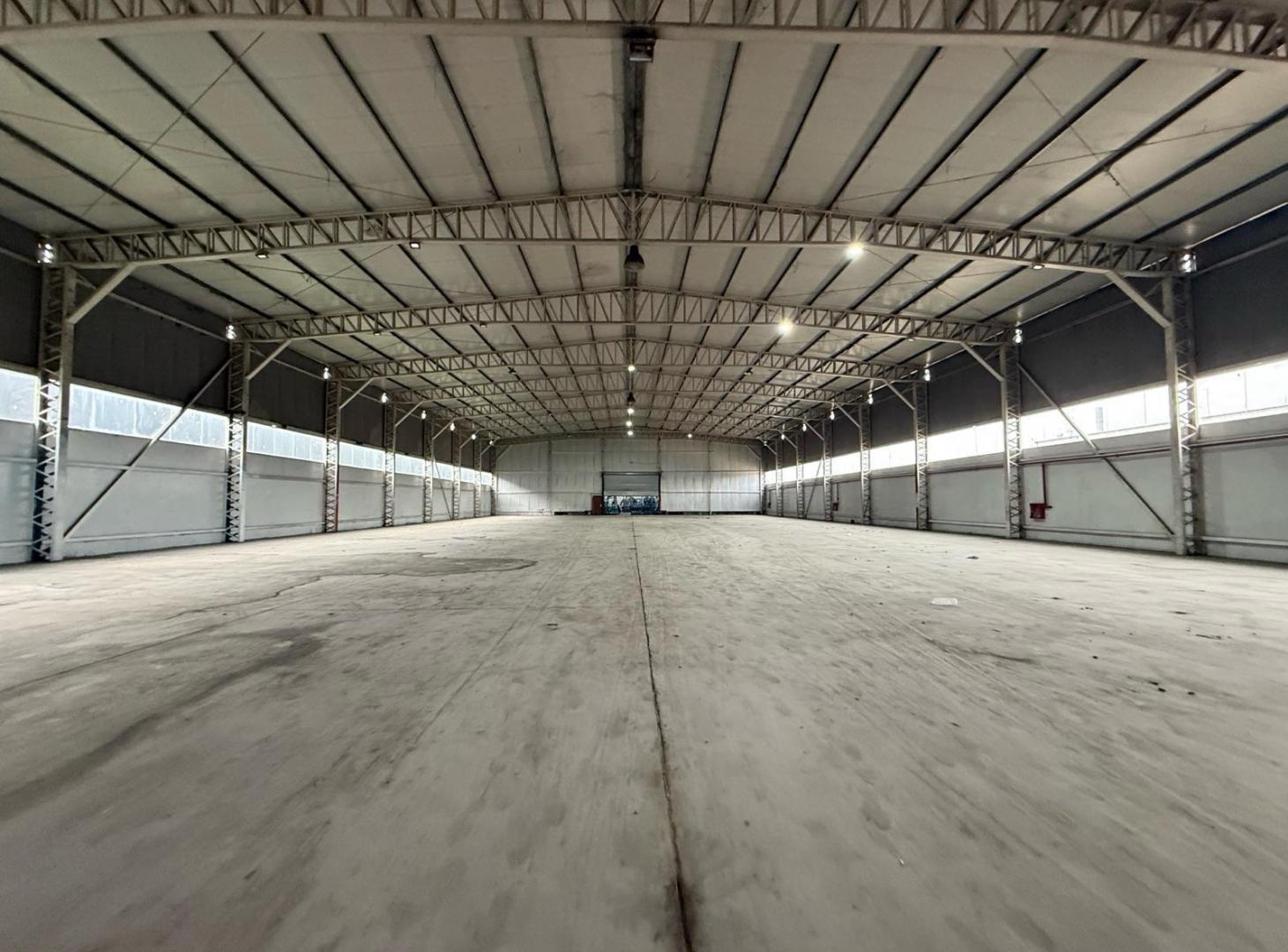 Foto de Alquiler de nave industrial con oficina en parque industrial con seguridad 24hs - Moreno, imagen 4