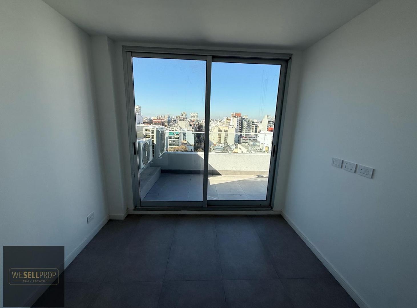 Foto de Venta de amplio Departamento tres ambientes con terraza en edificio a, imagen 5