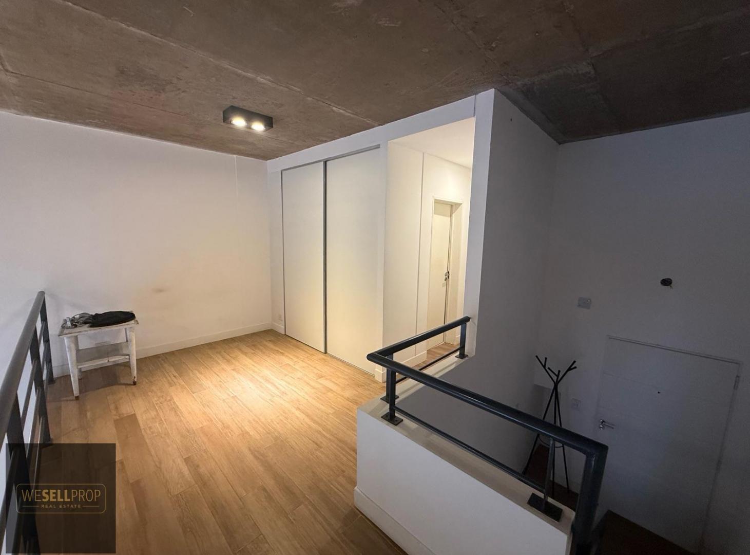 Foto de Venta de amplio duplex con patio y cochera cubierta en complejo full, imagen 4