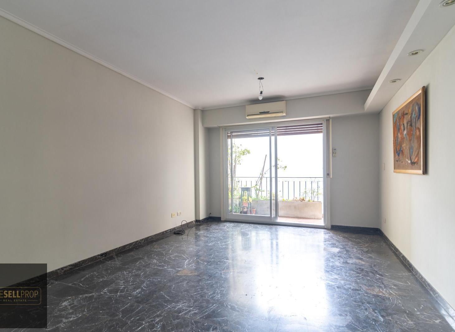 Foto de Venta Departamento 3 ambientes + escritorio en Belgrano, con balcón, imagen 2