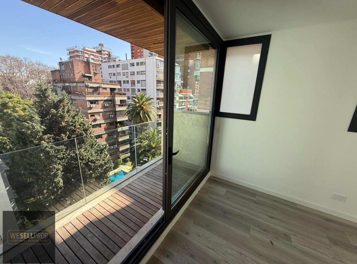 Foto de Venta de departamento dos ambientes con balcón y cochera en edificio a, imagen 1