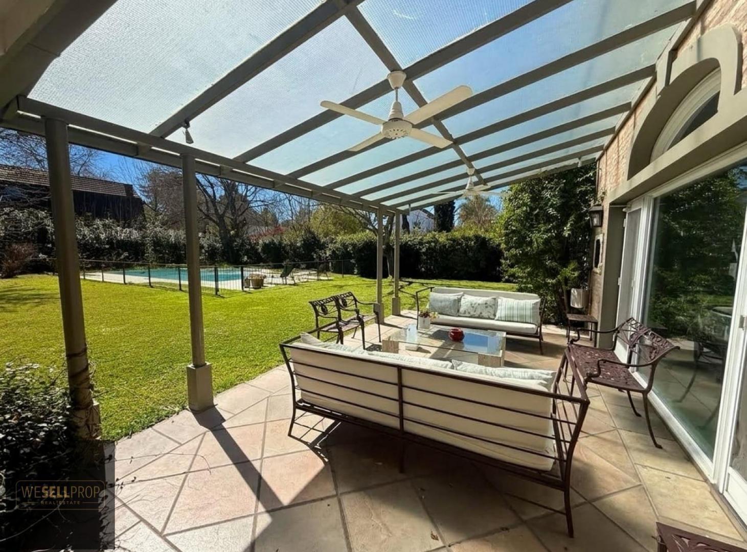 Foto de Venta de amplia casa con jardin y pileta en MAYLING CLUB DE CAMPO, imagen 5