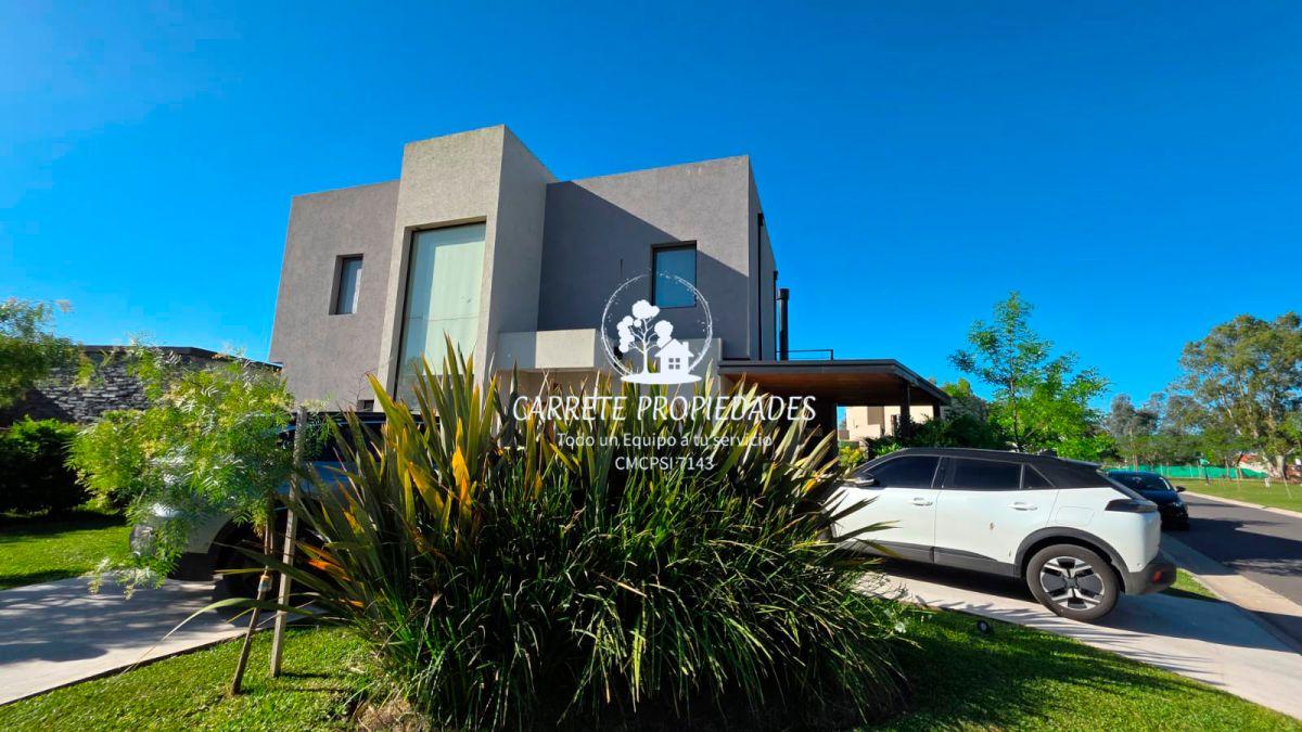 Casa de 5 ambientes, minimalista y pileta en Venta. Barrio Santa Emilia. Pilar