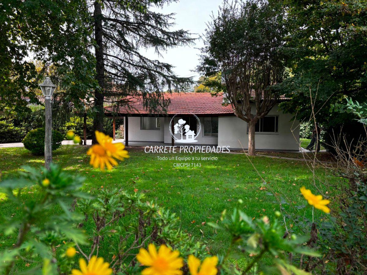 Casa en Venta de 3 ambientes. Lote Central. Mapuche C.C