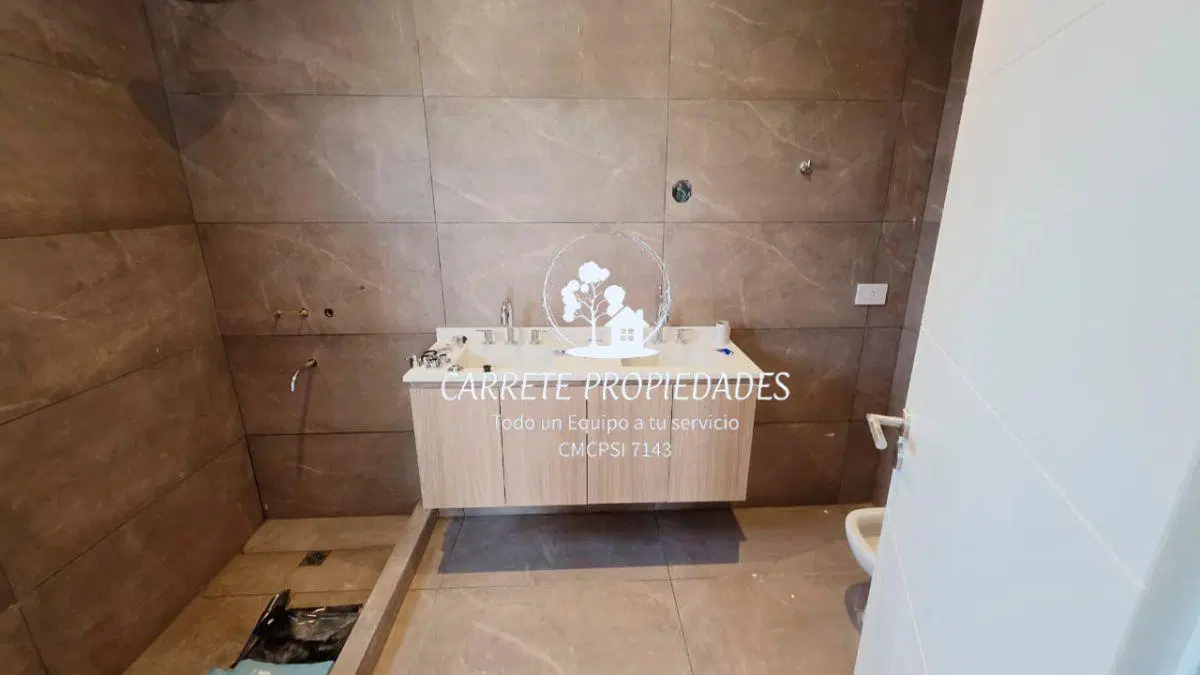 Casa en venta a estrenar de 5 ambientes con Fondo a verde. Barrio Santa Sofia. Pilar del Este 5