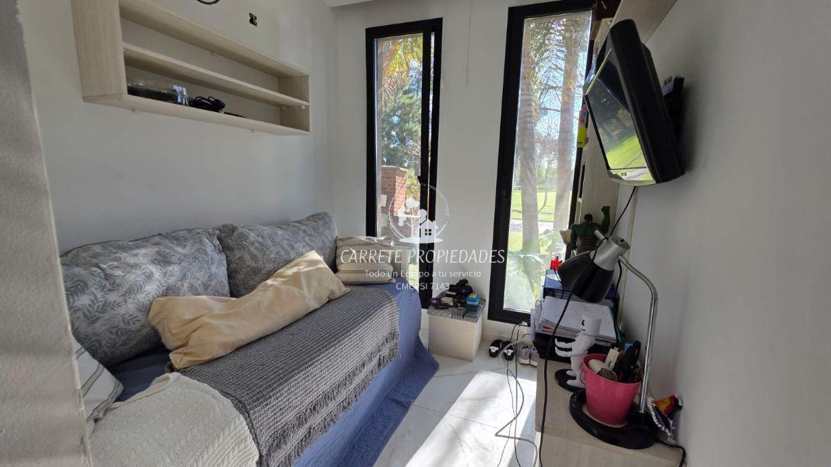 Foto de Casa de Categoría en Venta 5 ambientes y pileta. Barrio San Eduardo. Pilar, imagen 5