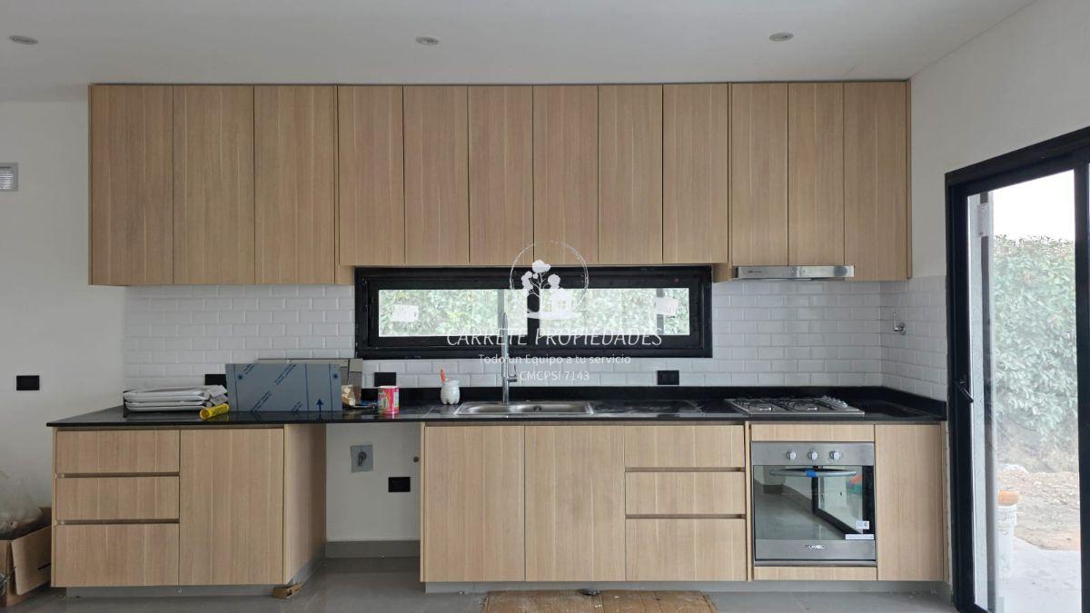 Foto de Casa en Venta 5 ambientes y pileta con fondo a reserva. Barrio Santa Elena. Pilar del Este., imagen 4