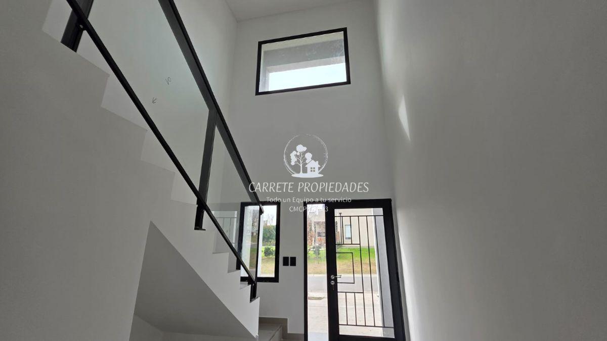 Foto de Casa en Venta 5 ambientes y pileta con fondo a reserva. Barrio Santa Elena. Pilar del Este., imagen 2